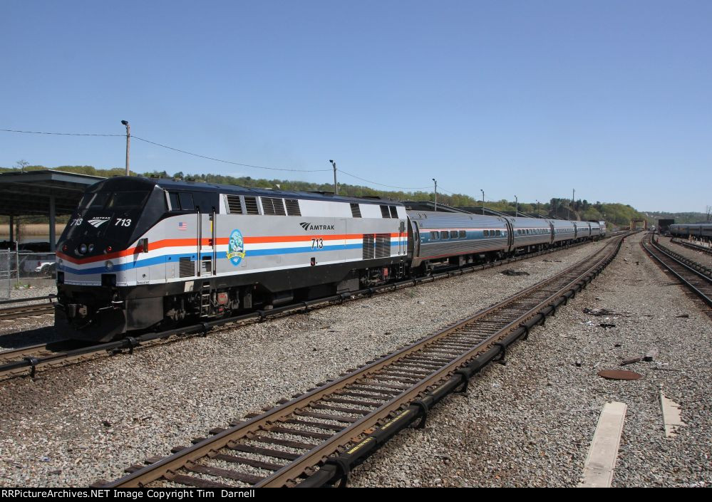 AMTK 713 on train 284